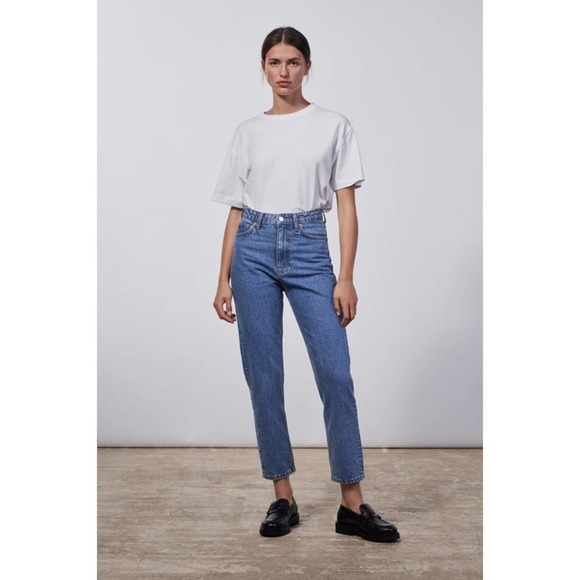Zara Denim - Zara• Mom Straight Leg Tapered Jeans